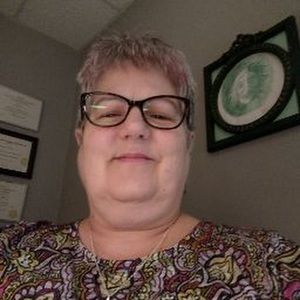 Meet your Posher, Suzanne